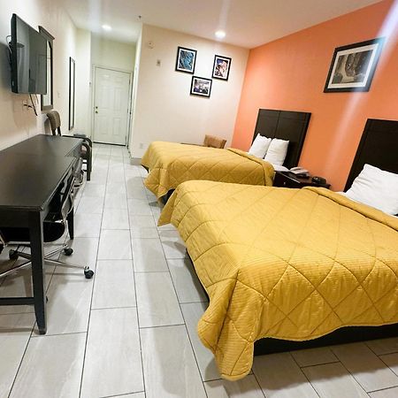 Pecan Valley Inn & Suites San Antonio Extérieur photo